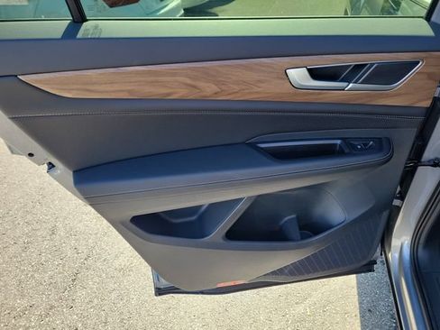 New 2026 Volkswagen Atlas SE FWD image 8