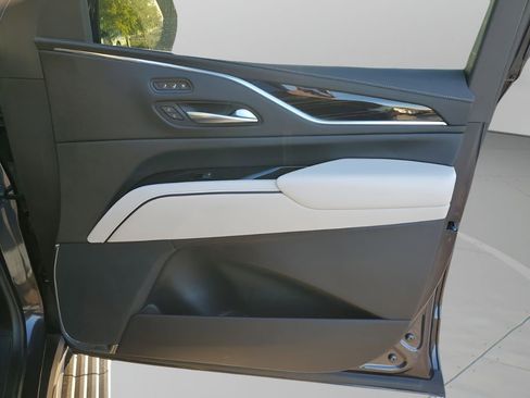 Certified 2023 Cadillac Escalade ESV Sport w/ Touring Package image 12