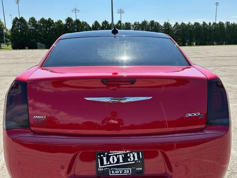 Used 2015 Chrysler 300 S w/ 300S Premium Group image 5