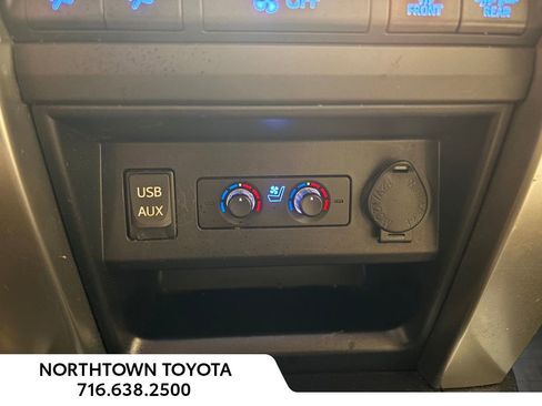 Used 2016 Toyota 4Runner Limited image 46
