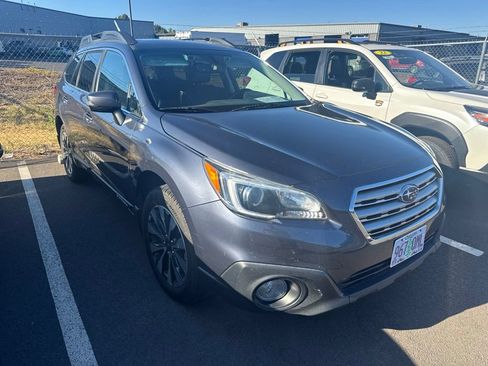 Used 2017 Subaru Outback 2.5i Limited AWD/4WD image 4