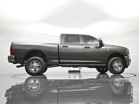 New 2026 RAM 3500 Tradesman AWD/4WD image 39