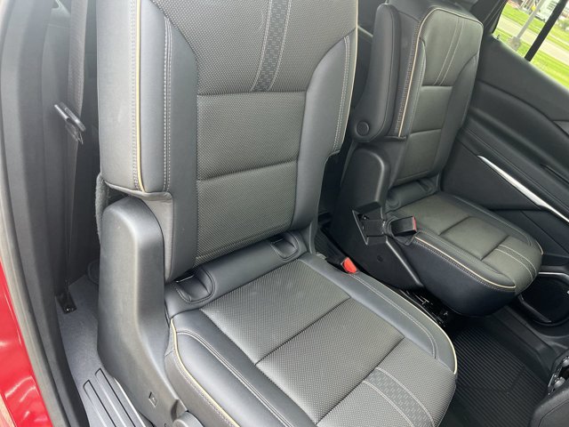 Used 2025 Chevrolet Traverse High Country w/ LPO, Floor Liner Package FWD image 28