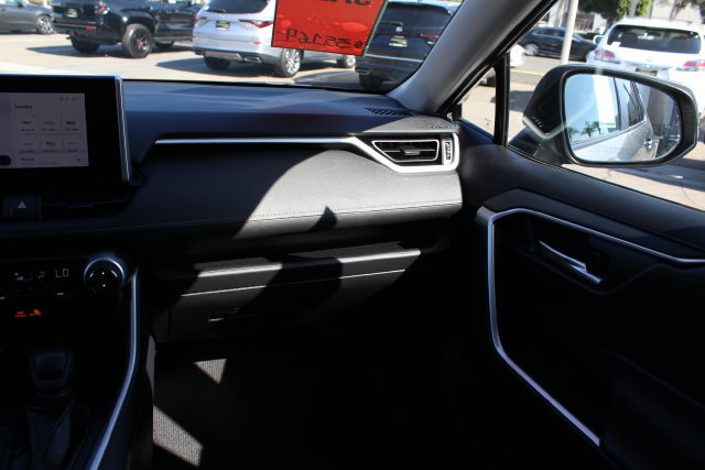 Certified 2025 Toyota RAV4 XLE AWD/4WD image 43
