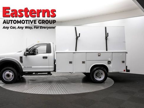 Used 2017 Ford F550 2WD Regular Cab Super Duty image 25