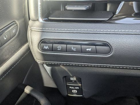 Used 2025 INFINITI QX80 Luxe AWD/4WD image 16