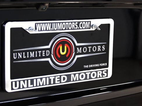 Used 2023 Toyota Highlander L image 4