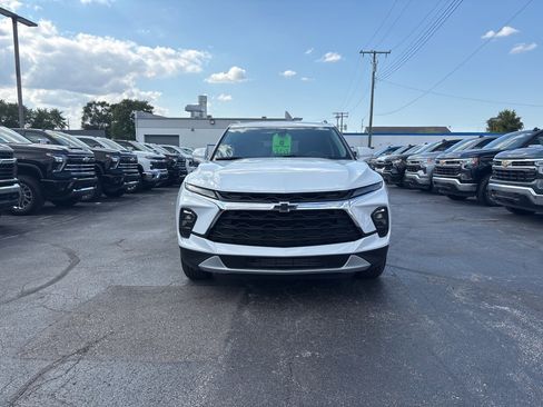 New 2025 Chevrolet Blazer LT w/ Convenience Package image 3