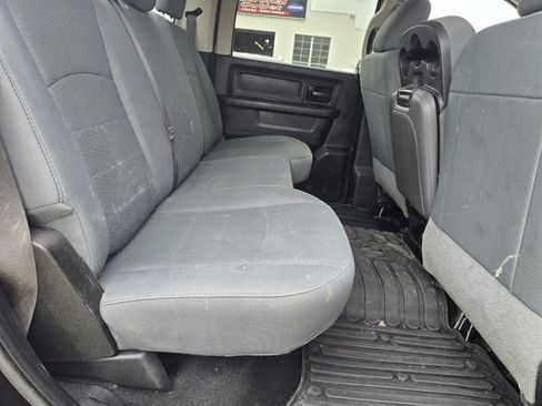 Used 2018 RAM 2500 Tradesman w/ Chrome Appearance Group AWD/4WD image 18