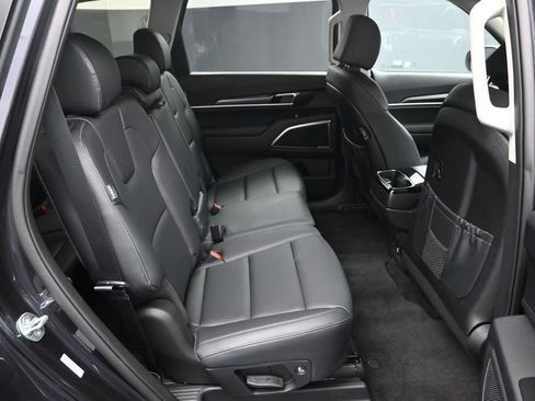 New 2025 Kia Telluride LX FWD image 36