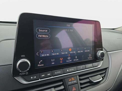 Used 2024 Nissan Altima 2.5 SR image 21