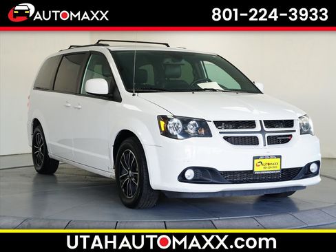 Used 2018 Dodge Grand Caravan GT image 1