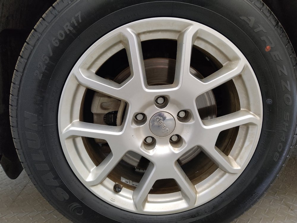 Used 2020 Jeep Renegade Latitude FWD image 31