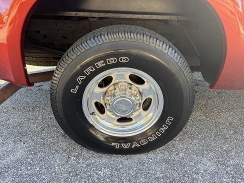 Used 2000 Ford F250 Lariat image 8