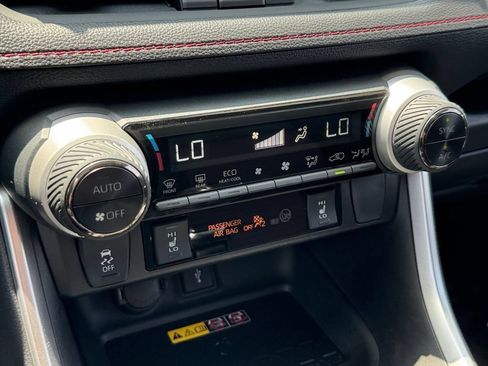 Certified 2022 Toyota RAV4 XSE w/ Weather Package AWD/4WD image 23