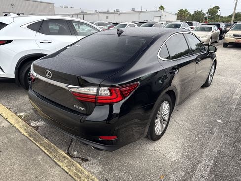 Used 2017 Lexus ES 350 w/ Accessory Package 2 FWD image 4