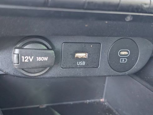 Used 2025 Hyundai Elantra Hybrid FWD image 19