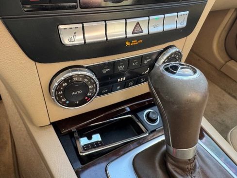 Used 2014 Mercedes-Benz C 300 4MATIC Sedan image 23