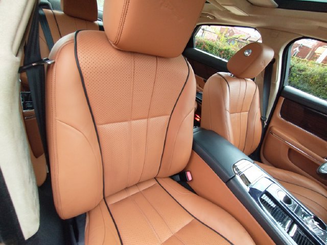 Used 2011 Jaguar XJ L RWD image 66