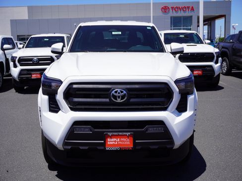 New 2026 Toyota Tacoma SR5 AWD/4WD image 6
