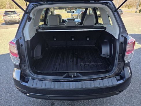 Used 2017 Subaru Forester 2.5i Limited image 7