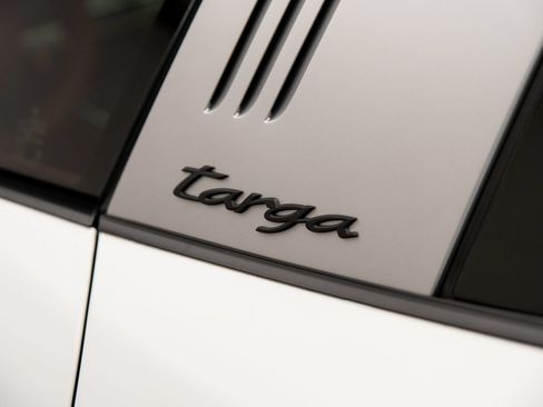 Certified 2026 Porsche 911 Targa 4 GTS AWD/4WD image 38
