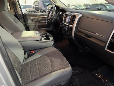 Used 2018 RAM 3500 Big Horn image 19