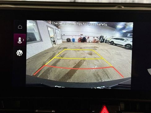Used 2025 Kia Sportage X-Line image 14