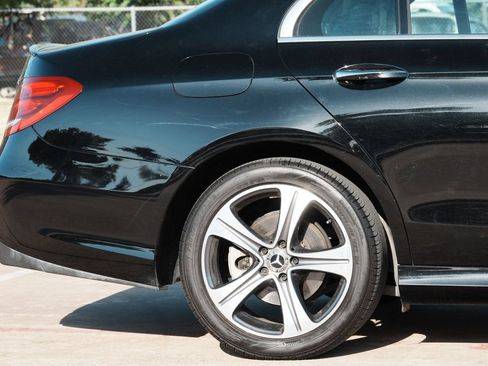 Used 2019 Mercedes-Benz E 300 image 28