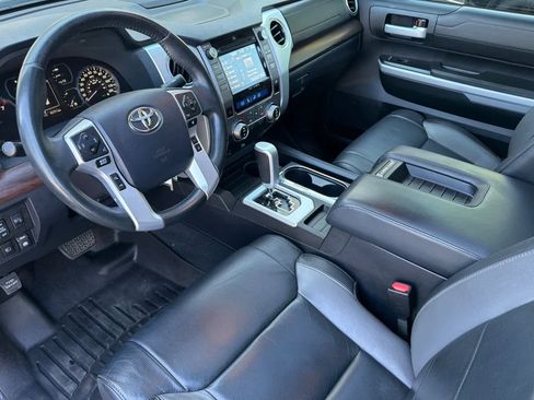 Used 2018 Toyota Tundra Limited w/ Limited Premium Package AWD/4WD image 13