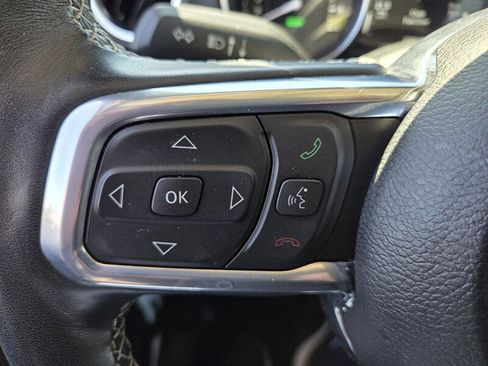 Used 2023 Jeep Wrangler Unlimited Sahara w/ Cold Weather Group image 17