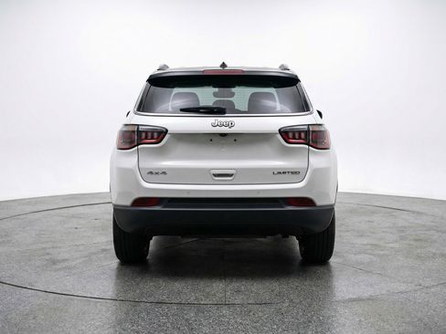 Used 2025 Jeep Compass Limited image 7