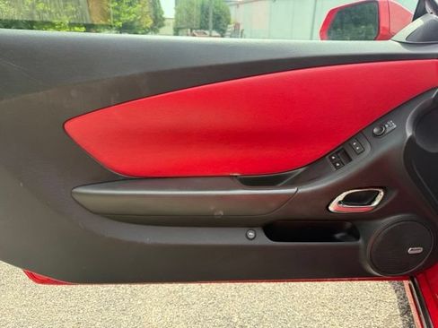 Used 2014 Chevrolet Camaro LT RWD image 9