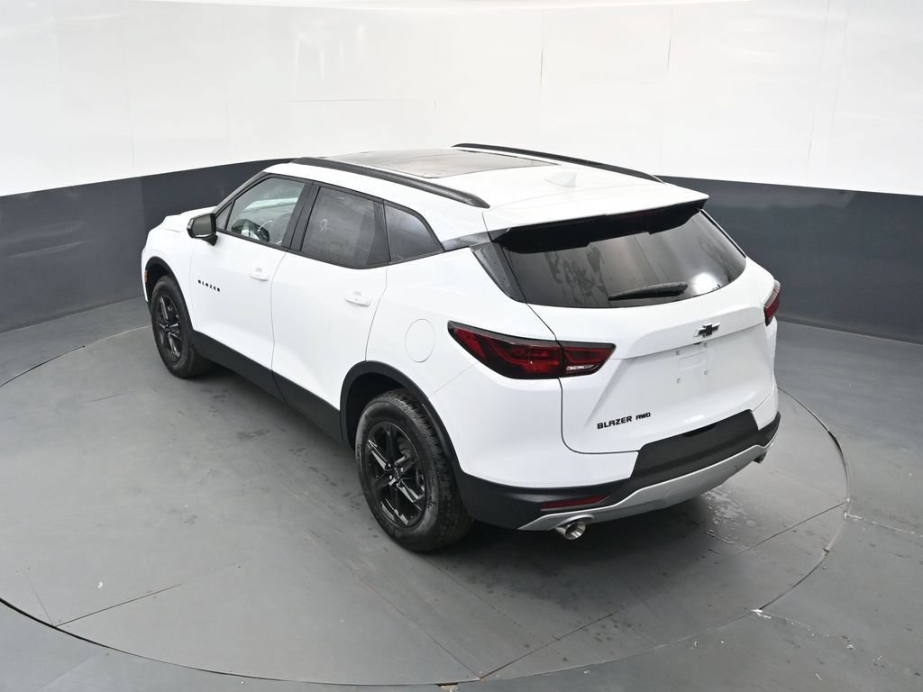 New 2026 Chevrolet Blazer LT w/ Midnight/Sport Edition AWD/4WD image 20