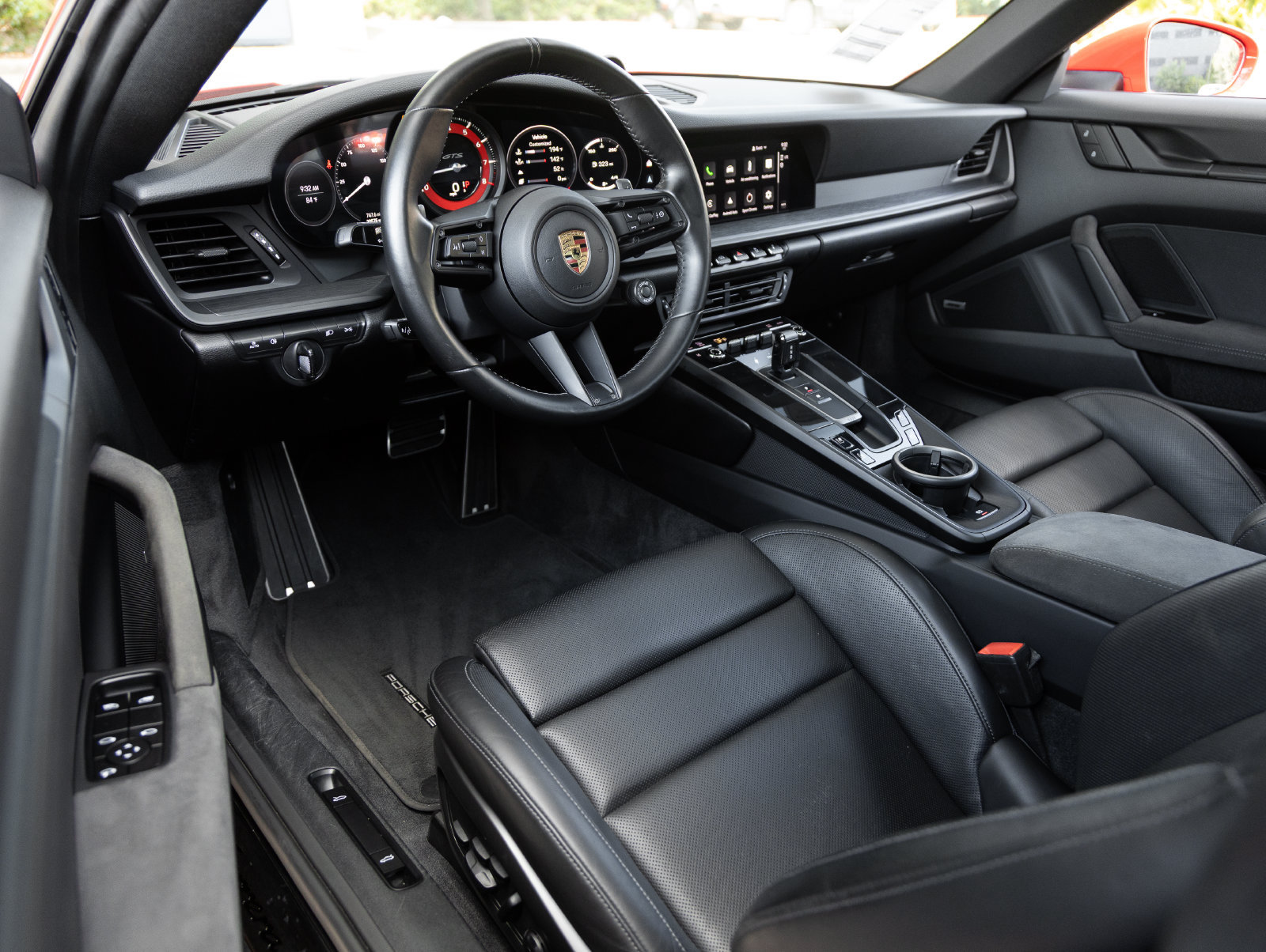 Certified 2022 Porsche 911 Carrera GTS RWD image 4