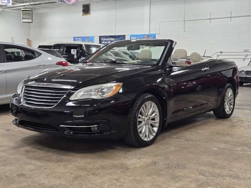 Used 2011 Chrysler 200 Limited FWD image 1