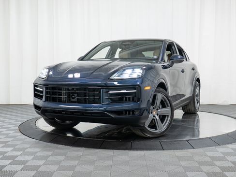 New 2026 Porsche Cayenne Coupe AWD/4WD image 32