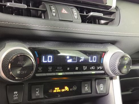 Used 2025 Toyota RAV4 XLE Premium w/ Weather Package AWD/4WD image 19