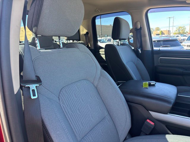 Used 2019 RAM 1500 Big Horn AWD/4WD image 34