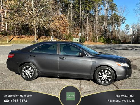 Used 2009 Toyota Camry LE image 3