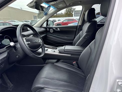 Certified 2023 Genesis GV80 2.5T w/ Prestige 20" Package image 10
