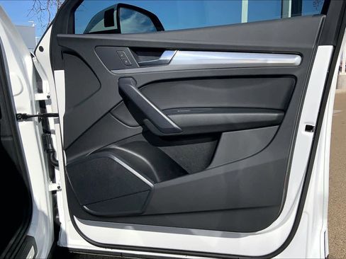 Used 2024 Audi Q5 2.0T Premium w/ Summer of Audi Package image 22