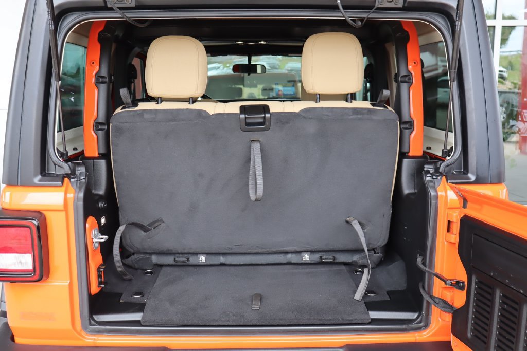 Used 2020 Jeep Wrangler Sport AWD/4WD image 9