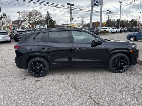 New 2026 Volkswagen Tiguan SE R-Line image 2