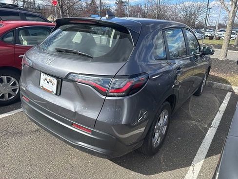 Certified 2024 Honda HR-V LX image 4