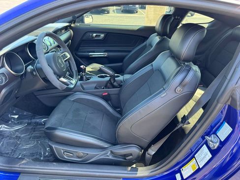 Used 2016 Ford Mustang Shelby GT350 w/ Technology Package RWD image 6
