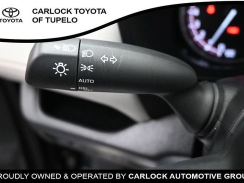 Used 2025 Toyota RAV4 XLE w/ Convenience Package FWD image 25