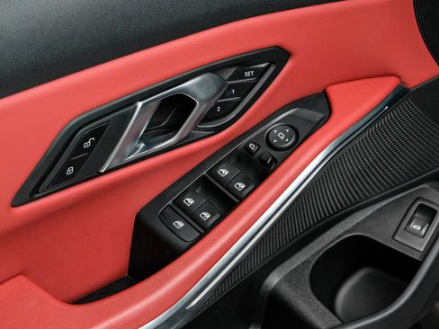 Used 2025 BMW 330i xDrive Sedan w/ Convenience Package image 47