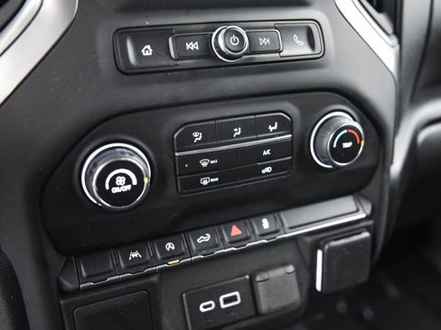 Used 2022 Chevrolet Silverado 1500 Custom image 21