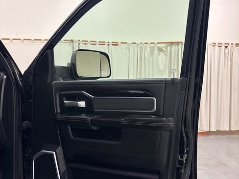 Used 2020 RAM 2500 Laramie w/ Night Edition image 31
